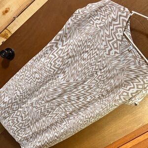 Maggy London Zigzag Patterned Blouse in Cream and Brown